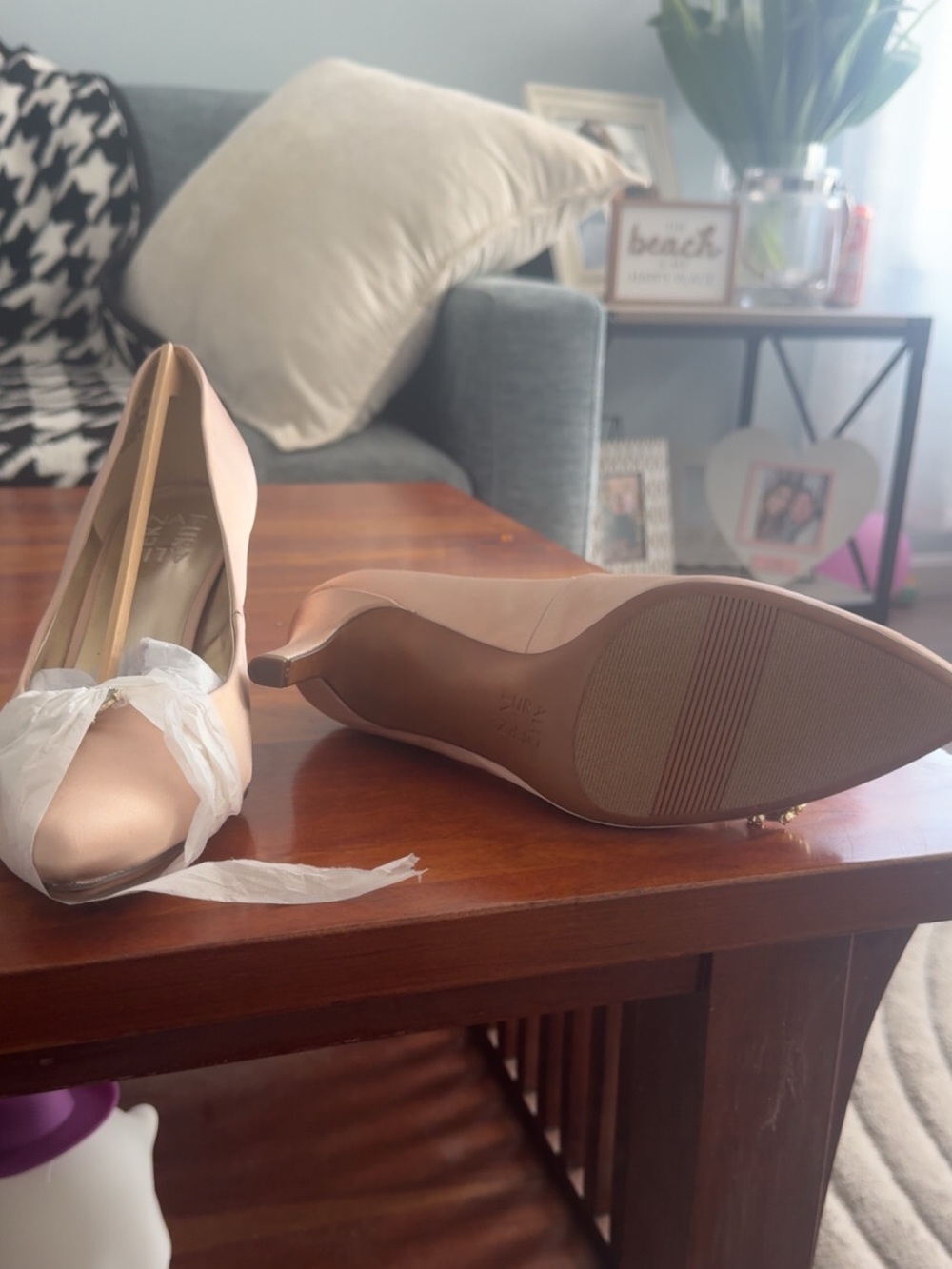 Naturalizer Women's Pointed Toe Kitten Heels in Blush Pink